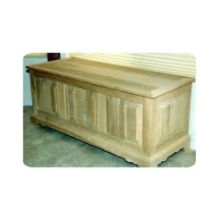 Woodworking Project Paper Plan to Build Raised Panel Hope Chest